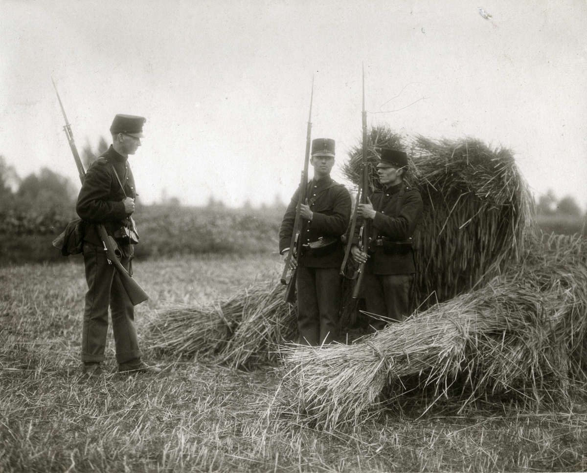 Dutch soldiers